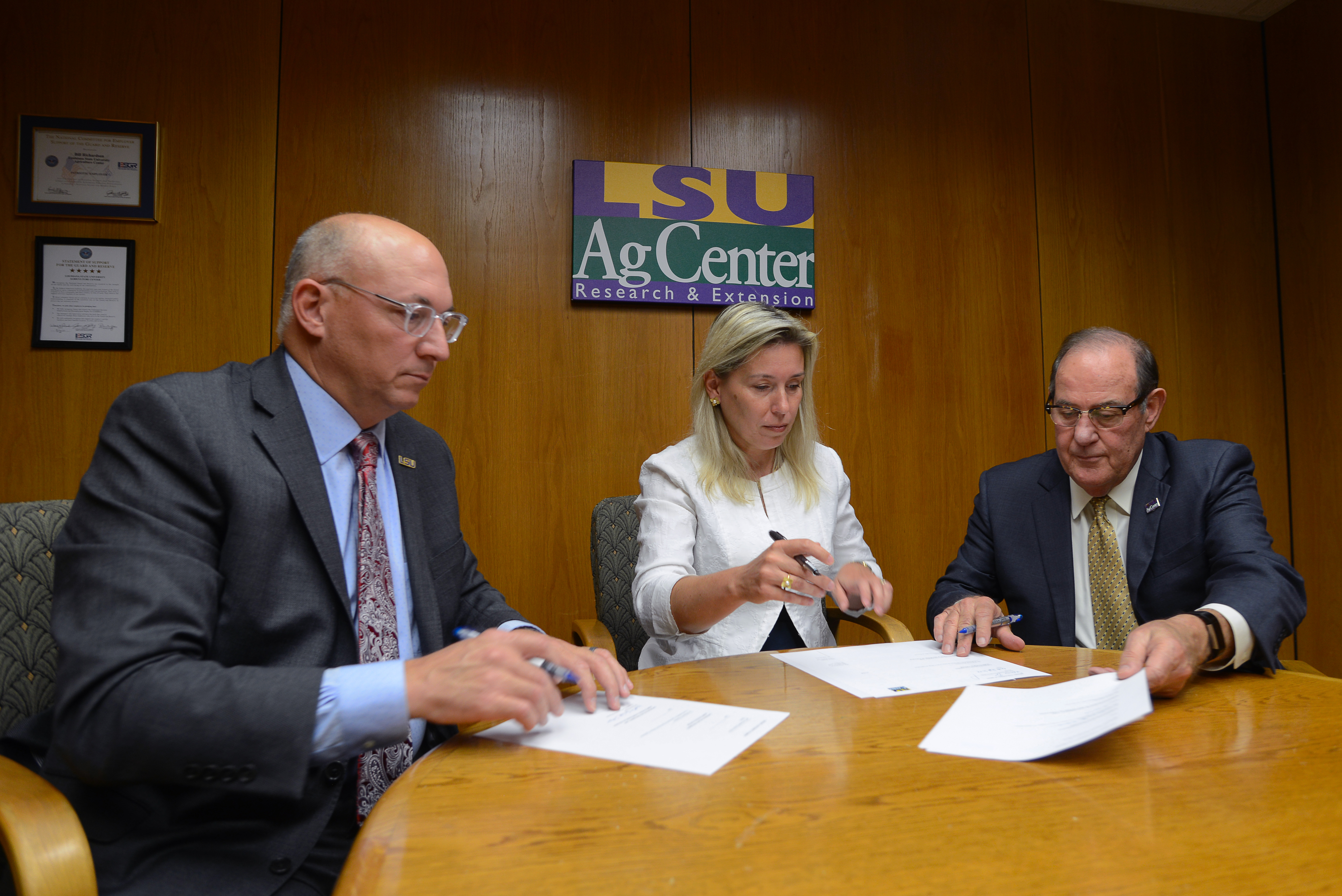 LSU AgCenter renews partnership with Czech university 
